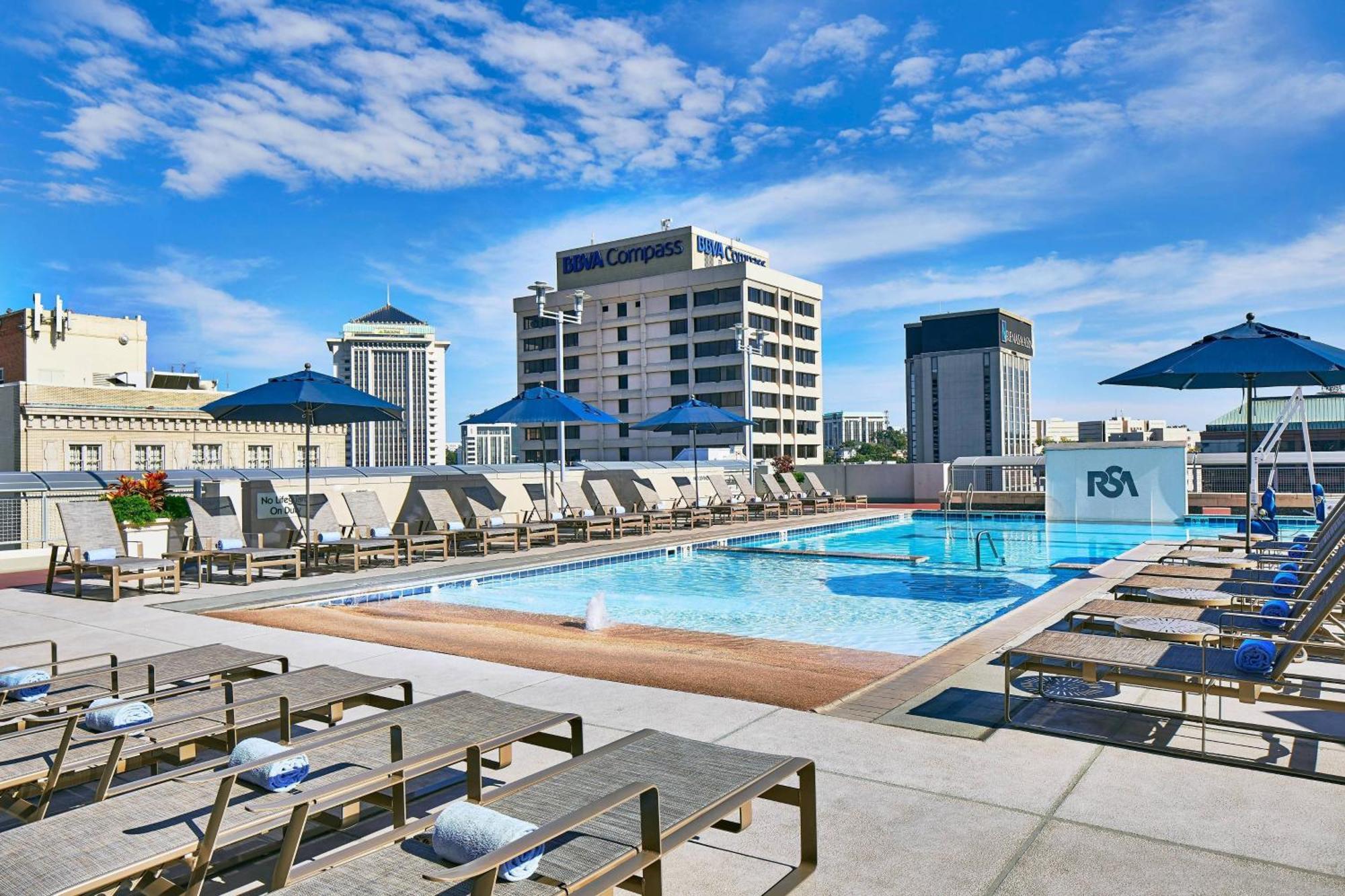 Renaissance Montgomery Hotel & Spa At The Convention Center Bagian luar foto
